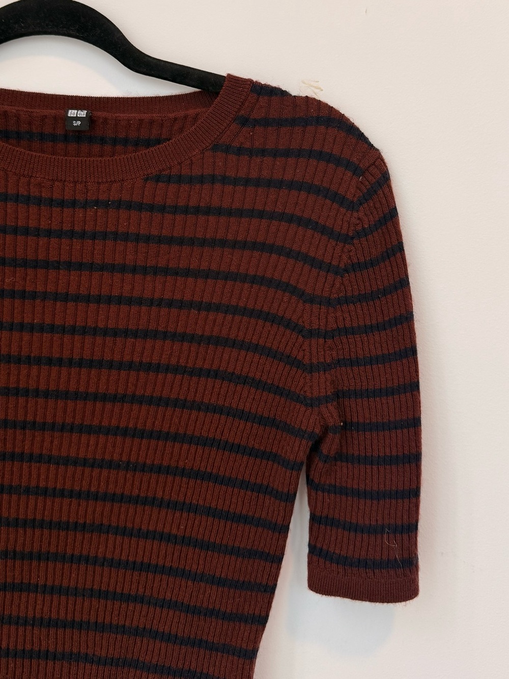 Uniqlo women Striped Crewneck Sweater - Maroon and Navy